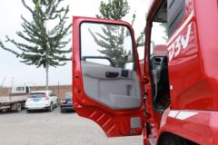 东风新疆 畅行D3V 220马力 4X2 6.7米栏板载货车(平顶)(8T后桥)