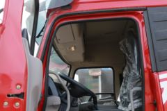 东风新疆 畅行D3V 260马力 4X2 6.7米仓栅式载货车(高顶)(法士特9挡)(国六)(DFV5183CCYGP6D2)