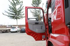 东风新疆 畅行D3V 260马力 4X2 6.7米仓栅式载货车(高顶)(法士特9挡)(国六)(DFV5183CCYGP6D2)