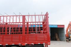 东风新疆 畅行D3V 260马力 4X2 6.7米仓栅式载货车(高顶)(法士特9挡)(国六)(DFV5183CCYGP6D2)