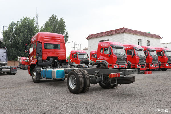 �Ż�1.6�� �Ϻ�HOWO N5W�ػ������ȴ�����