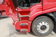 上汽红岩 杰狮C6重卡 440马力 6X4 LNG 挡牵引(速比3.7)(国六)(CQ4257HD12384T)