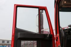 上汽红岩 杰狮C6重卡 440马力 6X4 LNG 挡牵引(速比3.7)(国六)(CQ4257HD12384T)