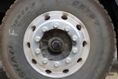 上汽红岩 杰狮C6重卡 440马力 6X4 LNG 挡牵引(速比3.7)(国六)(CQ4257HD12384T)