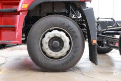 陕汽重卡 德龙M3000S 轻量化版 350马力 6X2 7.9米仓栅式载货车(国六)(SX5259CCYMB549F1)