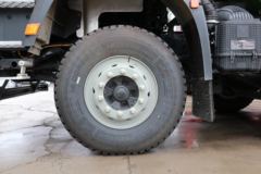 陕汽重卡 德龙X5000 430马力 8X4 5.8米自卸车(国六)
