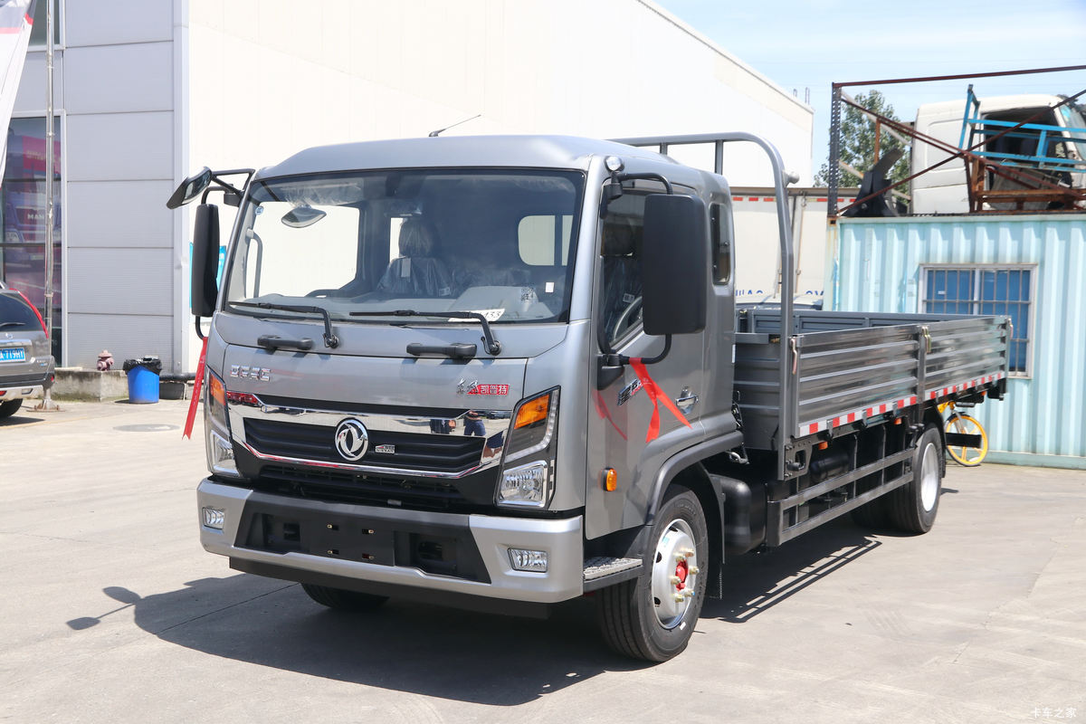 东风 凯普特星云K6-L 舒适版 163马力 3.825米排半栏板轻卡(国六)