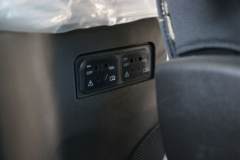 陕汽重卡 德龙X6000 490马力 6X4 牵引车(SX4259GD4Q1) 陕汽重卡 德龙X6000 490马力 6X4 牵引车(SX4259GD4Q1)