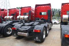 东风柳汽 乘龙H7重卡 600马力 6X4 AMT自动挡牵引车(国六)(LZ4252H7DC1)