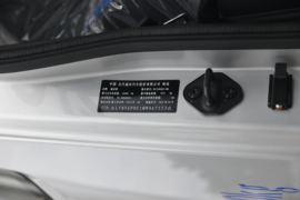 欧航R系 冷藏车驾驶室图片