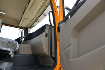 �����ؿ� ����M3000S �ǽ���׼�� 400���� 8X4 6.8����ж��(����)ͼƬ