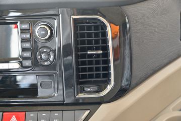 �����ؿ� ����M3000S �ǽ���׼�� 400���� 8X4 6.8����ж��(����)ͼƬ