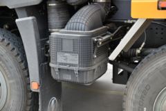 陕汽重卡 德龙M3000S 城建标准版 400马力 8X4 6.8米自卸车(国六)