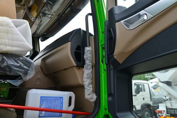 �й����� HOWO TX�ؿ� 440���� 8X4 6.5����ж��(����)(ZZ3317V326GF1)ͼƬ