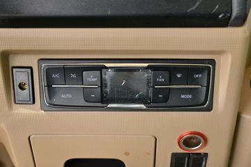 �й����� HOWO TX�ؿ� 440���� 8X4 6.5����ж��(����)(ZZ3317V326GF1)ͼƬ