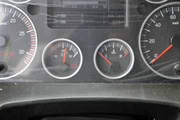 �й����� HOWO TX�ؿ� 440���� 8X4 6.5����ж��(����)(ZZ3317V326GF1)ͼƬ