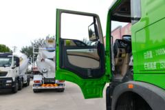 中国重汽 HOWO TX重卡 440马力 8X4 6.5米自卸车(国六)(ZZ3317V326GF1)