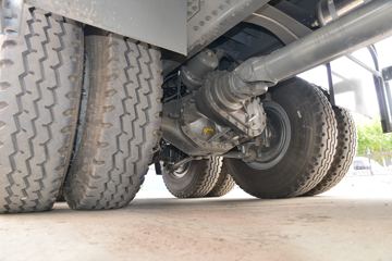 �й����� HOWO TX�ؿ� 440���� 8X4 6.5����ж��(����)(ZZ3317V326GF1)ͼƬ