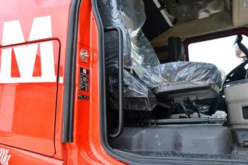 �й����� HOWO Max�ؿ� 460���� 6X4ǣ����(����)(ZZ4257V344KF1)ͼƬ