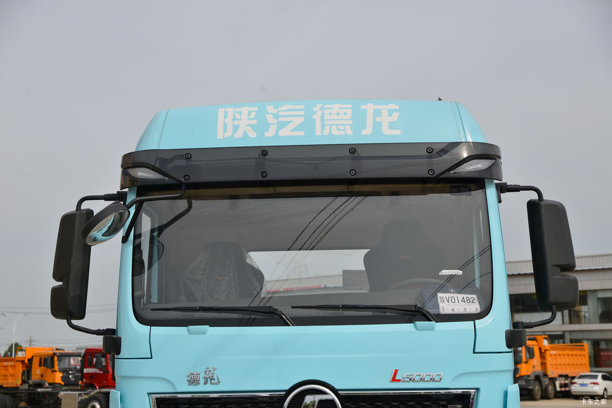 ؿ L5000 콢 245 4X2 6.8ػ()(ɫ)(SX1189LA501F2)                                                