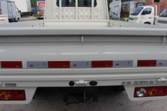 福田 祥菱M1 舒适型 1.6L 122马力 汽油 2.55米双排栏板微卡(国六)(BJ1031V4AV4-01)