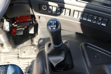 �������ó� ����VL�ؿ� 350���� 4X2ǣ����(����)ͼƬ