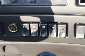 �������ó� ����VL�ؿ� 350���� 4X2ǣ����(����)ͼƬ