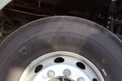 东风商用车 天龙VL重卡 350马力 4X2牵引车(国六)