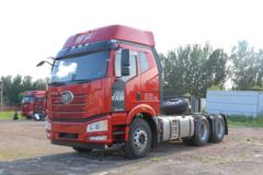 一汽解放 J6P 价值版 460马力 6X4牵引车(国六)(CA4250P66K25T1E6)