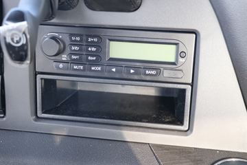 һ����� J6P ��ֵ�� 460���� 6X4ǣ����(����)(CA4250P66K25T1E6)ͼƬ