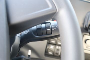 һ����� J6P ��ֵ�� 460���� 6X4ǣ����(����)(CA4250P66K25T1E6)ͼƬ