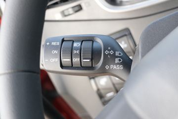 һ����� J6P ��ֵ�� 460���� 6X4ǣ����(����)(CA4250P66K25T1E6)ͼƬ