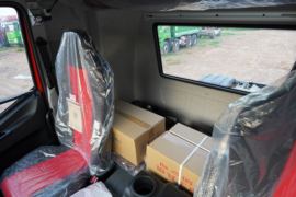 解放J6L&nbsp;牵引车驾驶室                                               图片