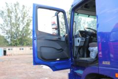 福田 欧曼GTL 质享版 440马力 8X4 9.53米栏板载货车(国六)(BJ1319Y6GRL-01)