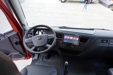 һ����� J6L�п� ������ 260���� 4X2 6.75�ײ�դʽ�ػ���(����)(CA5180CCYP62K1L4A2E6)ͼƬ