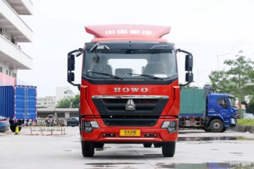 中国重汽HOWO G5X中卡 270马力 6.75米排半厢式载货车(国六)(ZZ5187XXYK561DF1B)