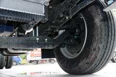 中国重汽HOWO G5X中卡 220马力 6.75米排半厢式载货车(国六)(ZZ5187XXYK521DF1)