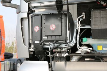 �������� ��ʨH6 25T 6X4 ����ʽ���綯ǣ���� 282kWhͼƬ