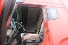 中国重汽成都商用车 斯太尔D7M重卡 440马力 6X4 LNG牵引车(国六)(CDW4253V3841F1L)