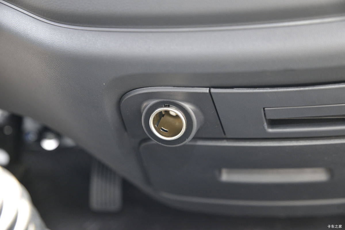 ���� ����J3 135���� 3.7�׵��Ų�դʽ�Ῠ(����)(HFC5031CCYP23K1B4S)��ʻ��                                               