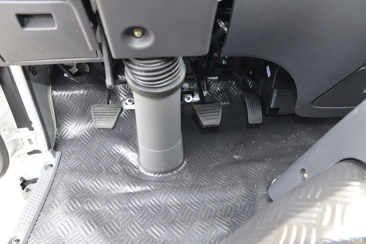 ���� ����J3 135���� 3.7�׵��Ų�դʽ�Ῠ(����)(HFC5031CCYP23K1B4S)��ʻ��                                               