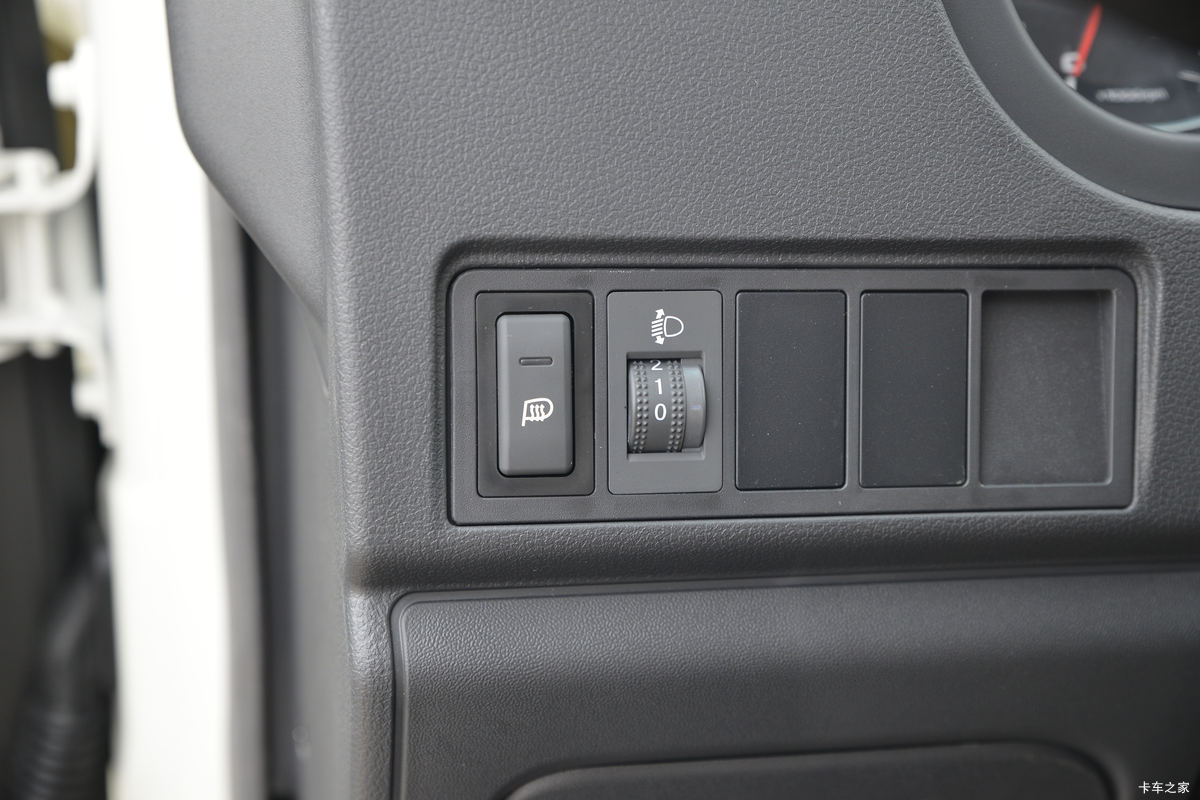 ���� ����J3 135���� 3.7�׵��Ų�դʽ�Ῠ(����)(HFC5031CCYP23K1B4S)��ʻ��                                               