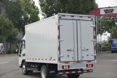 江淮 康铃J3 95马力 3.7米单排厢式轻卡(国六)(HFC5041XXYP23K1B4S) 江淮 康铃J3 95马力 3.7米单排厢式轻卡(国六)(HFC5041XXYP23K1B4S)