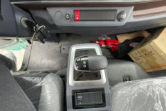陕汽商用车 轩德E9 4.5T 4.1米单排纯电动厢式轻卡(SX5041XXYBEV331N)