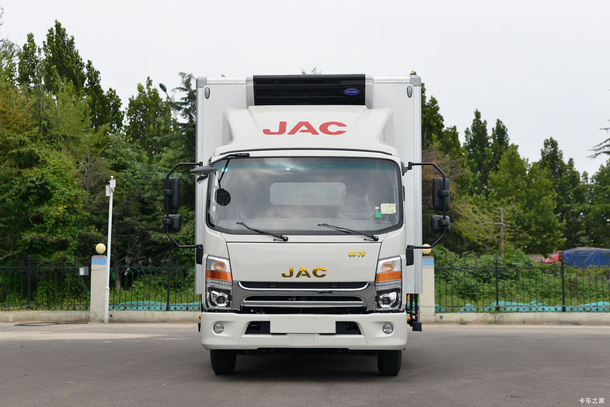 江淮 帅铃Q6 豪华版 160马力 4X2 3.685米冷藏车