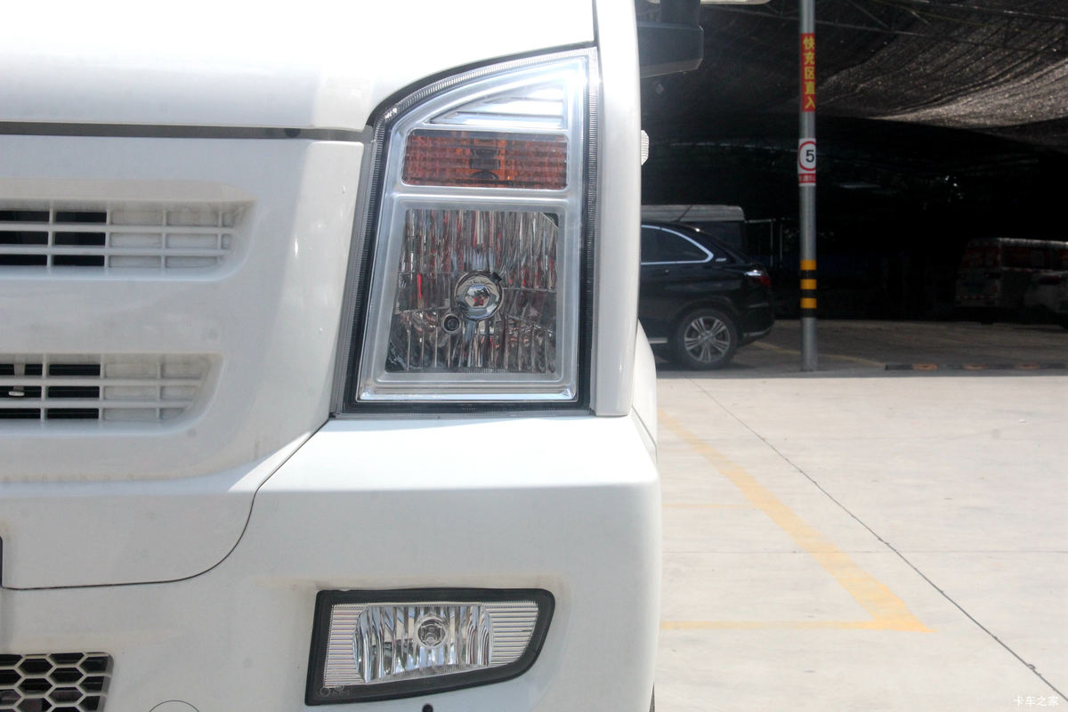 ��� EC35II 2.6T 2�� 4.5�״��綯��ջ���38.7kWh���