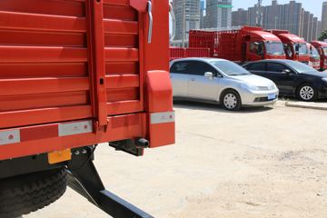 �й�����HOWO ���� 184���� 5.2���Ű������ػ���(����)ͼƬ