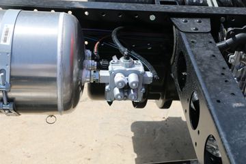 �й�����HOWO ͳ˧ 160���� 4X2 4.15�׵��Ų�դ�Ῠ(����)ͼƬ