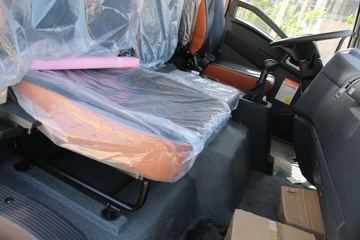 �й�����HOWO G5X�п� 220���� 4X2 5.4���Ű������ػ���(ZZ1187K421DF1)ͼƬ