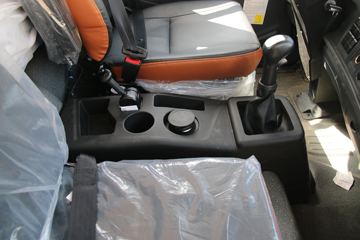 �й�����HOWO G5X�п� 220���� 4X2 5.4���Ű������ػ���(ZZ1187K421DF1)ͼƬ